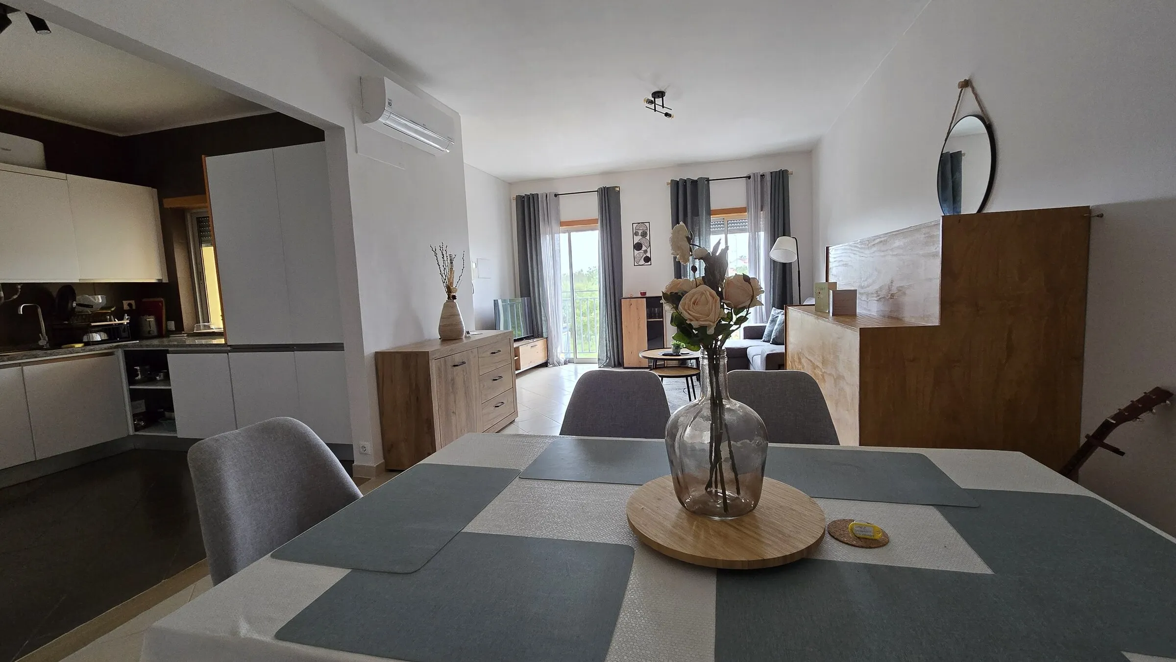 Dining area opening into the kitchen